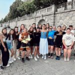Andrea Kalousová Instagram - Poslední dobou hodně hrajeme na náplavce a tak na mě minule čekalo tohle překvapení. A jak jinak než z Jablonného nad Orlicí, kde jsem vyrůstala. 💁🏻‍♀️ Hh díky bando za překvapko a hodně stesti v turnaji! @florbaljablonne 🤘 Výtoň, Praha