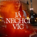 Andrea Kalousová Instagram - Dnes od 18h najdete song Já nechci víc na YouTube i s klipkem. ♥️😎 Prague, Czech Republic