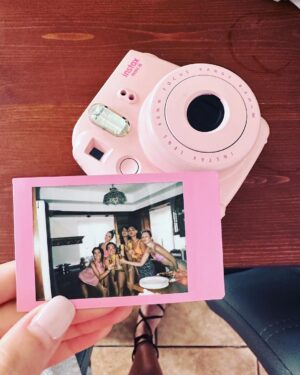 Andrea Kalousová Instagram - Uiiiiii. Zbožňuju vás moc. #henparty