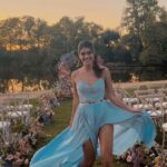Andrea Kalousová Instagram - 🧚‍♀️ šaty @sandramark_fashion_designer