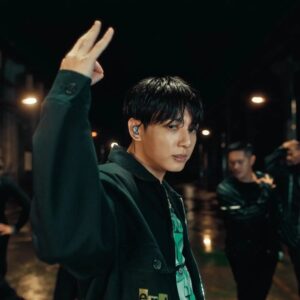 Andreas Varsakopoulos Instagram - Super fun project with JungKook. Art team brought out the big guns. Incredible dancing team, they went hard for almost 12 hours! Hats off to JK though, true professional throughout the shoot. Even near the end when he was exhausted, he chose to shoot again till we got the perfect cut. 
-
정국 JungKook of BTS 
“Standing Next to You” , “Seven”, “3D”, “Closer to You”

a film by ARFILM 
Directed by OJun Kwon @arfilm_ojun

1st Assistant Director & Producer. Jeong Ji Won @stopones
2nd Assistant Director & Producer.  Andreas the Greek @andreas_thegreek
Production Assistant. Park Seong Ho /  Jung Jong Hak / Kim Jin Seok / Oh Xi Min

Director of Photography. Ha Joo young @jxxziro
Bcam. Won Je Kyung
Focus Puller. Kim Ki Hun / Kim Kwang Mo / Yoo Ji Hoon
2nd AC. Kim Hyun Ji / Kim Mi Seon
Data manager. Choi Dong Won
3rd AC. Oh Min Sung / Jeong Jae Hoon

Jimmy Jip. Lee Dong Jin @jimmyjib_motion
1st Assistant. Lee Ji Yong
2nd Assistant. Yoo Jeong Hyun
3rd Assistant. Jung Sung Eum

Robot Arm. Cobra Studio / Lee Woo Jin
Assistant. Yang Hong / Lee Sun Hwan

Gaffer. Song Hyun Suk @real_lighting_co
1st Assistant. Choi Jung Hyun
2nd Assistant. Min Jun Hui
3rd Assistant. Kim Hyo Sin
4th Assistant. Lee Jeong Hun
5th Assistant. Lee Jun Seo
6th Assistant. Han Dae Hyeon
7th Assistant. Gong Il Ho

Show Light. JSHOW COMPANY / Jeon Sung Gang @j_show_company
Jang Woo Seok / Jang Sun Ho / Jang Sun Ho / Hwang Dae Yeon / Park Sang Min

Art. NOMESS @nomess_ss @pparker_qian @wwoonni_
Art Team Leader. Lee Jung Sik / Kim Chae Jeong / Shin Min Choul 
Art Team. Go Ju Hwan / Park Ji Hyun / Oh Hyo Jin / Lee Ye Bon / Kim Tae Min /  Ko Kwang Hyeon / Lim Seo Young
PAINT : Murallife

DI. Lucid Colour
Colorist. Ko Won Seok @lucidcolour.ws
DI Producer. Nam Min Ji
Manager. Seo Yu Jin
DI Crew. Kim Da In / Jo Im Goo / Bae Su Hyeon / Jang Seo Jin / Song Ji Hyun

2D. Kim min jun / Kim Soo Wan / Lee Geun Do

SFX. Andreas the Greek @andreas_thegreek

hair&makeup. Hwang Geumbitnuri
-
#정국 #jeonjungkook #bts