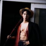 Andy Bian Instagram - #前往偉大的航道 不管你現在為了什麼煩惱著， 只要你繼續堅持下去， One Day，一定會實現的！ One Piece ！我們來了🔥🔥🔥 讓我們一起航向偉大的航道吧！ 萬聖節我們準備好了，你們呢？ 魯夫 : @andybian0619 娜美 : @feichi1124 索隆 : @mr.thomas_________ Photographer/ @sunshinestudio09 MakeUp Artist/ @0518chien_makeup #萬聖節快樂 #萬聖節變裝 #海賊王 #海賊王Cosplay #魯夫 #娜美 #索隆 #MonkeyDluffy #Nami #RoRoNoazoro #Onepiece