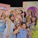 Andy Bian Instagram - 究竟是誰的電話☎️？ @hsinmei_lan 你的電話！ @womanqueen42 @andybian0619 @cathyshyu @jiyankai @weiyin.com.tw @song_miqin @pennylin_yogalife @iam_chiachin @_ozone.official_ #你的電話#2023#藍心湄
