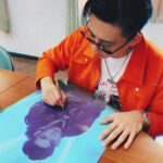 Andy Ko Instagram - 看來海報還是沒帶夠🥲😂 平鎮高中你們的熱情和反饋我都收到了🫶🏻❤️‍🔥❤️‍🔥 今天還把隨身帶的EP都送完了😂 看來是否辦個抽獎好！？ @outfitstudio_tw @outfitstudio_taipei