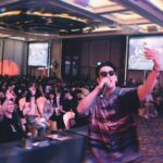Andy Ko Instagram - 第一場以歌手的身份來校園，就獻給了葳格中學 🤙🏼🔥 現在上台前還是會想很多，但上台後你們的熱情直接讓我忘掉一切煩惱！真心謝謝你們的邀請和熱情，希望你們今天開心❤️❤️ #葳格高中 @outfitstudio_taipei @outfitstudio_tw