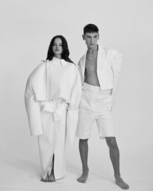 Angelo Mutti Spinetta Instagram - q lindo tener estas fotos @vidaspinetta🖤🔗🤍

Ph @malebollini 
St @mechmachado 
Mkp & Hair @abyfumo @_nichestudio 
Asist St @sofiafranci
Wearing @nousetudions
@lomanagement