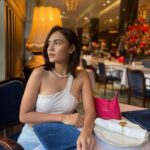 Angie Ang Instagram - Aku ingin sekali minta maaf dengan diri ini, dan memaafkan diri sendiri juga. Semoga ini segera berlalu...