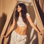 Anjini Dhawan Instagram - ✨✨ Shot by @sheldon.santos Makeup @makeupbyriddhima Hair @souravv_roy_ Styled by @pranita.abhi