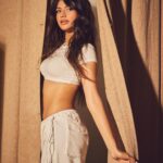 Anjini Dhawan Instagram - ✨✨ Shot by @sheldon.santos Makeup @makeupbyriddhima Hair @souravv_roy_ Styled by @pranita.abhi