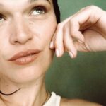 Anna Brewster Instagram - Get to see my mumma in 3 days after nearly 5 months 🤩🧡