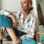 Anna Brewster Instagram - My mate makes dead good shirts @sark_london @iamlaurengrant Le Smoking 🚬