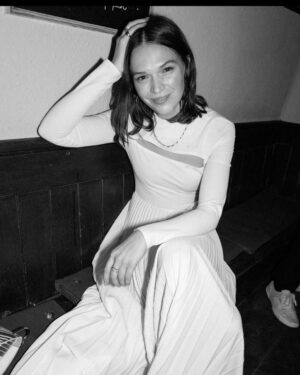 Anna Brewster Instagram - Thankyou @farfetch @holli_rogers @ronojoydam  and dress by @awake_mode my fave ♥️