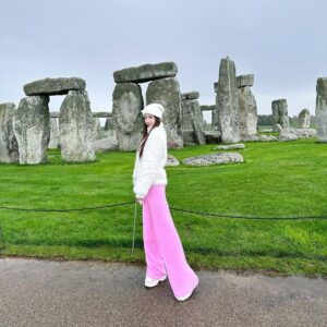 Anna Kay Instagram - Is the first civilization on Earth really from human?？#🗿 #🛖