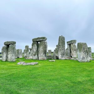 Anna Kay Instagram - Is the first civilization on Earth really from human?？#🗿 #🛖