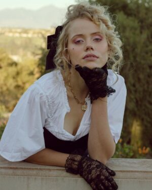 Annalisa Cochrane Instagram - 🐩🐩🐩

——
Living out my dreams of living in a different century. Such a fun shoot. 

Photography: @sydnijoyphotography 
Stylist: Sydni & @mikaylabennetts 
MUA: @kaylaarielleartistry 
Assistants: @ashlyn_erickson & @mykalharrison