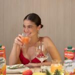 Anne Curtis Instagram – Prep time for Noche Buena 🌹 I know you love the holidays as much as I do! 🎄This Christmas and holiday season, let’s treat ourselves to the goodness of Del Monte Juices that’s healthy and delicious— perfect for pairing with the festive feasts this season! @delmontejuicesph
#GiveIntoGoodness #DelMonteJuices