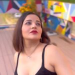 Antara Biswas Instagram - These Evergreen Melodious Songs… Songs Which used To Make Me Feel Love ❤️…. And It Still Does 🥰🥰🥰…. #feelings #romance #love #evergreen #hits