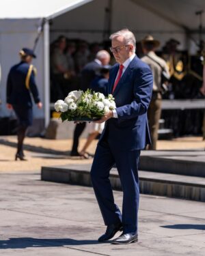 Anthony Albanese Instagram - The heartbreaking stories of Australian prisoners of war have been commemorated here in Ballarat for 20 years. 

This memorial reminds us of the sacrifice, courage and mateship of those who served our country in war. 

Of their perseverance and their hope. 

Their stories needed to be told. And to keep being told. Lest We Forget.

——
With: @catherine_kingmp, @julianaaddison, @michaelasettle, @marthahaylettmp
