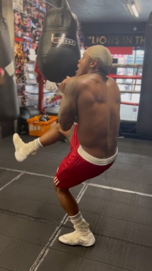 Anthony Yarde Instagram - I will be like this until I’m 97 years old 😆
#SlideonaMF🕺🏽