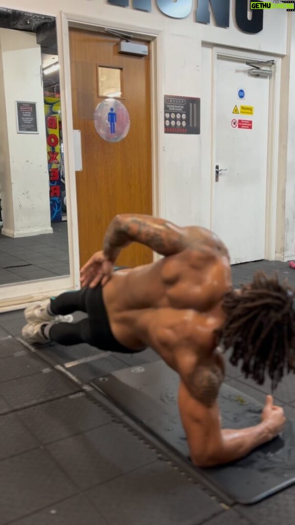 Anthony Yarde Instagram - Conditioning session 💧