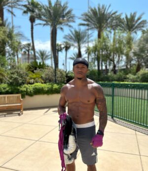 Anthony Yarde Instagram - Vegas heat is different 🥊 ☀️