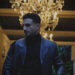 Antoine Goretti Instagram - Débuter une année, c’est toujours la promesse de beaucoup d’envies et de nouveaux horizons. Je me fais la promesse simple d’avancer en essayant d’être un peu meilleur qu’hier. Quelle est ta résolution à toi ? Paris, France