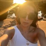 Antoinette Lattouf Instagram - Still laughing and 3 sisters left standing. Pandang Pandang Beach