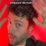 Antonio Andrés Rosello Instagram - #pov Lucif3r baja a la tierra y conoce a alguien que le llama la atención… #acting #actuacion ¿Quiere el regreso de más videos de Luci?
