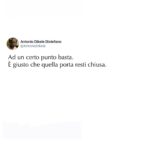 Antonio Dikele Distefano Instagram - ad un certo punto basta. è giusto che quella porta resti chiusa. e che rimanga fuori dalla nostra vita lei con tutti i suoi ricordi. niente più porte, niente più vincolo, niente più rincorse. arriva il momento in cui se l'amore ci dev’essere, deve solo aggiungere mai togliere. io dico a tutte di averlo capito. la mia voce è ferma e omette tutte quelle volte che ho commesso l’errore di aspettare di essere pronto. “perché non la lasci?” mi chiese anita prima di salutarmi. si stava mettendo il velcro sotto il mento per sistemarsi il casco. le canzoni dei verdena arrivavano da una finestra sopra di noi e io sorpreso risposi con una domanda. “perché dovrei”?. le risposte le avevo tutte. non ero felice, non ero orgoglioso di me e continuavo a ripetermi che quel dolore mi sarebbe servito. il peso che ti fa sentire un peso, la solitudine che ti spaventa più delle persone. c’è stato un momento in cui ho capito che il tempo in certi casi non c’entra, che ci sono che iniziano solo per uno dei due, che la metà non fa il tutto e l’amore non si sottrae alle logiche della matematica. elena l’ho lasciata per messaggio perché pensavo ancora a lei, alle cose da sistemare. come quando stai per uscire dal palazzo e ti ricordi di aver lasciato la porta aperta e corri a controllare se è tutto vero. ad un certo punto basta. le mie piante non possono continuare a morire. allontanarmi da chi mi chiede di te e mi parla come se mentissi quando dico che non c’è più spazio, quando dico che sto facendo altro e che ne sono in grado. “stavate bene insieme” e non si rendono conto che anche in quei momenti a tavola in cui ridevamo c’era tensione tra di noi. a ventinove anni sto imparando cose piccole, banali. ecco io non ho bisogno di comparse, ma di presenze che ne valgano la pena.