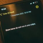Antonio Dikele Distefano Instagram - È vero che stare da soli non è facile, ma è anche vero che la solitudine spesso aiuta ad accrescere la nostra autostima e la fiducia nei nostri mezzi, stare soli aiuta a conoscere molto meglio noi stessi e i nostri punti di forza. Dovremmo ritenerci la persona più importante della nostra vita e dimenticare il passato perché i ricordi hanno sempre torto. Molte persone identificano la felicità con l’avere una relazione, ma è un errore perché stare bene da soli non è una colpa. | @antoniodikeledistefano