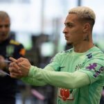 Antony Instagram - É Copa!! 🇧🇷🇧🇷 Agora é pra valer!!! Vamos juntos!! 👊🏼👊🏼 @cbf_futebol @fifaworldcup