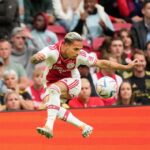 Antony Instagram - After 4 months without playing, I finally returned with the certainty that I'm ready for the season! 🙏🏽⚽️ Johan Cruijff ArenA
