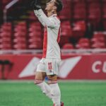 Antony Instagram - Feliz por voltar, com vitória e 2 gols!! Seguimos, Ajax!! ❌❌❌