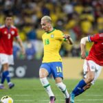 Antony Instagram - Valeu, Maraca! Foi incrível!! Que festa da torcida, que partida da nossa equipe!! 🇧🇷👊🏽 Seguimos com nossos planos e sonhos!! @cbf_futebol @maracana Maracanã