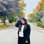 Anu Anand Instagram - Just enjoying the breeze 🍂🍁 Pc: @aravindkarnee West Rouge