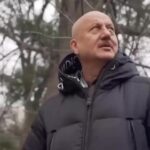Anupam Kher Instagram - Time to post this video about the relationship between the months of December and January again! ENJOY! 😍🌺❤️ The Leela Palace New Delhi