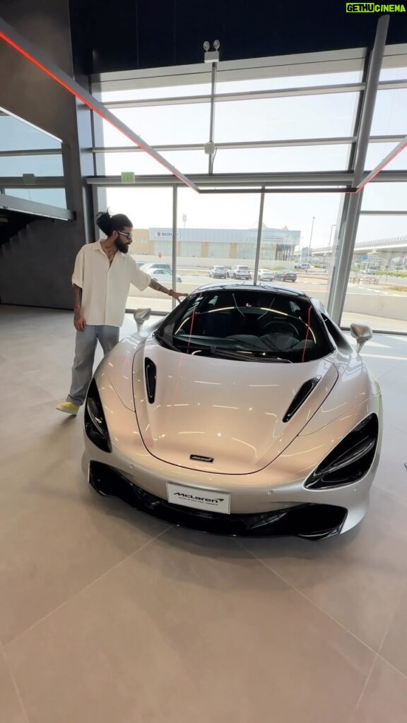 Anurag Dobhal Instagram - McLaren Another Dream To Be Completed Soon ❤️👀 . . . #theuk07rider #mclaren #mclaren720s #supercars