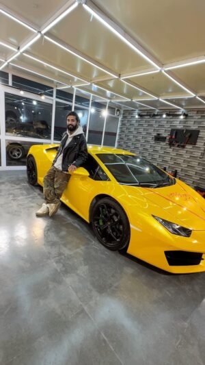 Anurag Dobhal Instagram - 🐐❤️
.
.
.
#theuk07rider #lamborghini #huracan