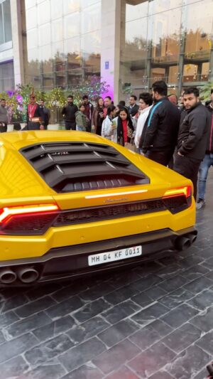 Anurag Dobhal Instagram - Shaanti Se Kaam Karo ❤️
Taaki Apki Lamborghini Shoor Macha Sake 💀🧿
.
.
.
#theuk07rider #supercars #lamborghini #huracan #supersport