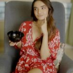 Anushka Sen Instagram - Yet to come across a Korean Noodle Bowl that is more than just spicy OG for Noodles @MAGGIIndia PLEASE HELP! #ad #staytuned #maggi #maggie #help