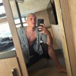Arón Piper Instagram - Onarev 🌝🌊🌴