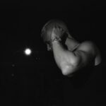 Arón Piper Instagram - happier than sad🖤