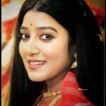 Aratrika Maity Instagram - দেখতে থাকুন 'মিঠিঝোরা'❤️ সোম থেকে শুক্র রাত ৯:৩০টায় @zeebanglaofficial য়। #MithiJhora #ZeeBangla #rai