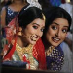 Aratrika Maity Instagram - রাই-নীলু ❤️ দেখুন নতুন ধারাবাহিক - "মিঠিঝোরা", সোম - শুক্র @ 9:30pm, শুধুমাত্র Zee Bangla-র পর্দায়। #MithiJhora #ZeeBangla