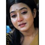 Aratrika Maity Instagram - শোনো আমি আবার জন্ম নেব  হব সবার শেষে বাড়ি ফেরা  তোমার জাতিস্বর, তুমি আমায় তখন দুঃখ বলে ডেকো .....🙂 #rai #mithijhora