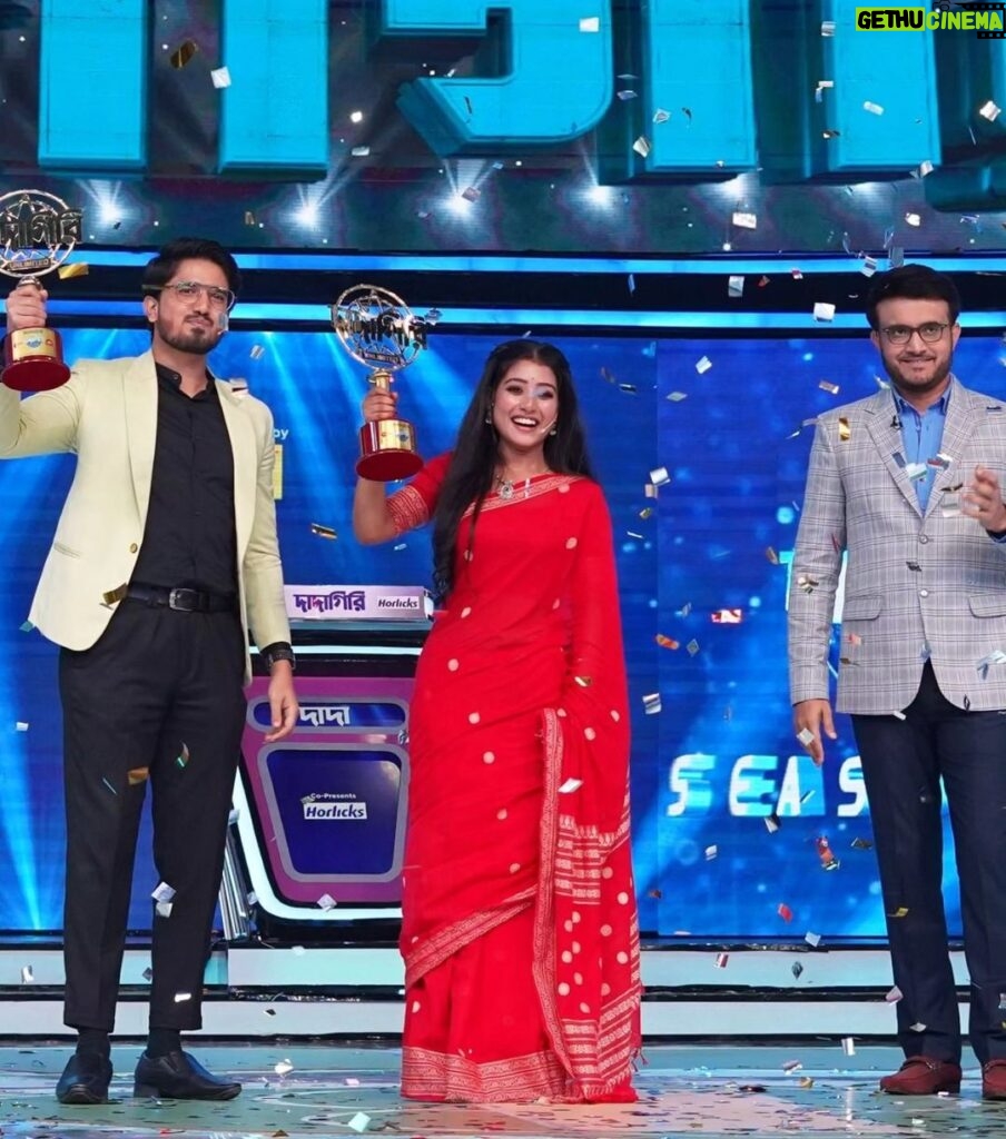 Aratrika Maity Instagram - Winner! 🥳🤗💃❤️ Thank you @zeebanglaofficial 🙏❤️ #dadagiri #MithiJhora #raishourya