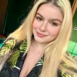 Ariel Winter Instagram - 🍀💚 obviously a big green girl 💚🍀 #happystpatricksday #stpatricksday #green