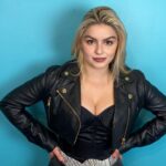 Ariel Winter Instagram - 🎶🤠If you wanna be my loverrrrr you gotta get with my moods🤠🎶
