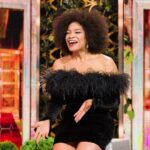 Arisa Cox Instagram - Finale-Eve GLAM #BBCAN11 Thank you for this dark velvet feathers look 🖤🖤🖤 @lisawilliamsstyle @gregorygravelinemakeup @romieshakes @marklashjewelry @louboutinworld @bigbrotherca @insight.productions 📸 @joanna_bell_photographic_art