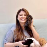 Arishfa Khan Instagram - Spending time with my cuties🫶🏻❤️🥺🌎 They are 1 month old now (26 dec)🥹 @arishfa.petsss #catsofinstagram #kittens #animalhumanbond